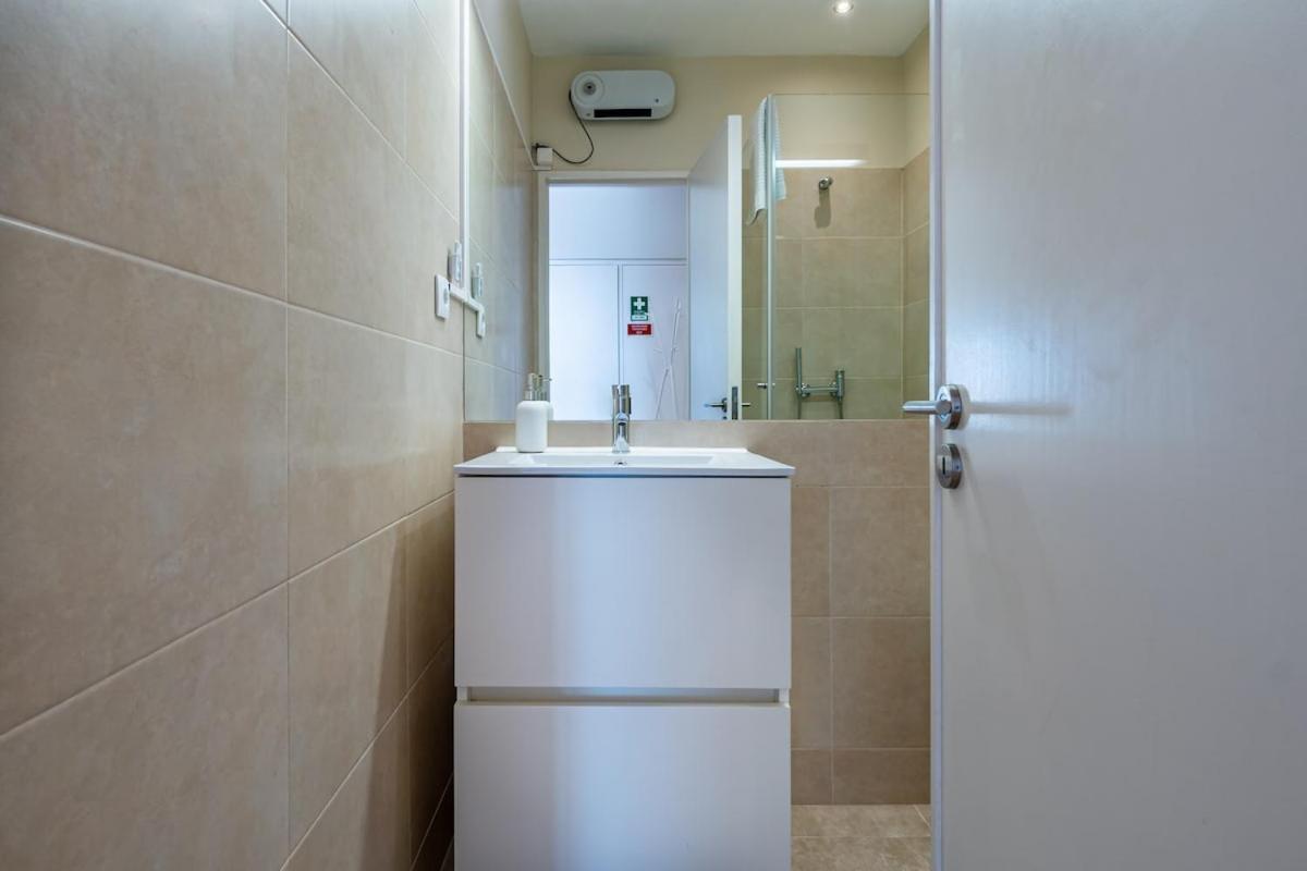 Sunset Guest House Matosinhos  Buitenkant foto
